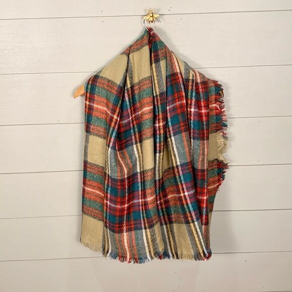 Lulu’s NWT Christmas holiday plaid shawl scarf wrap - Picture 1 of 4